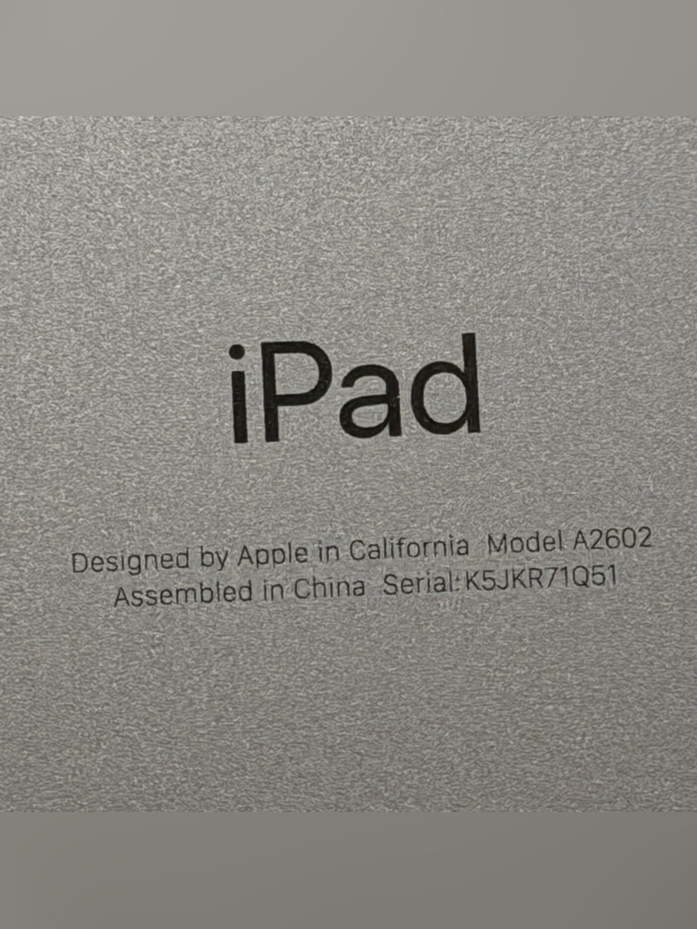 Apple iPad 9th Gen 64 GB in Space Gray WiFi - Picture 13 of 17